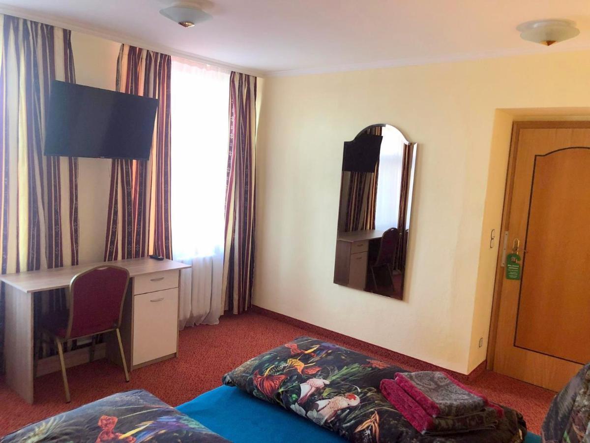 Hotel Eulenspiegel - Das Erlebnishotel In Riesa Room photo